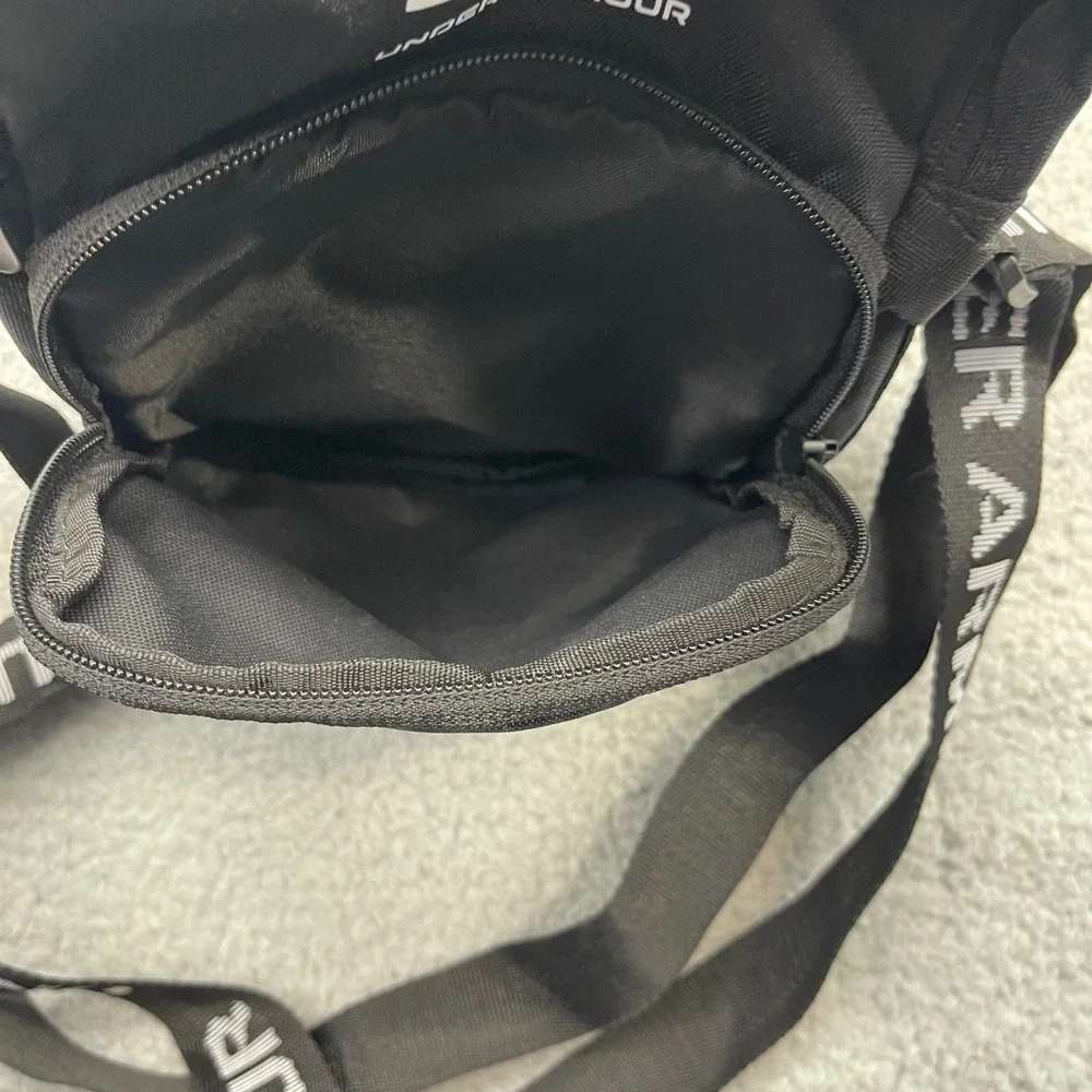 Under Armour 1364192-001 Black Loudon Crossbody Bag UA Storm Branded Logo Strap